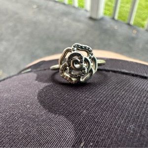 Pandora rose ring